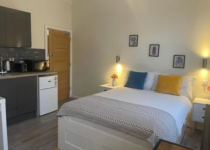 Grays Inn Road - Room 2